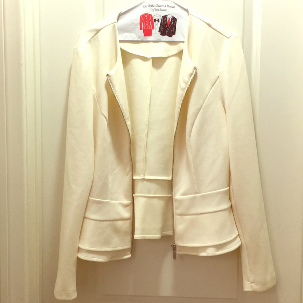 Never Worn Cream Mossimo Cotton Blazer